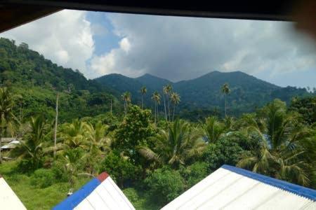 Beachfront Hut Upstairs Astra - Beach Shack Chalet Kampong Juara Exterior photo