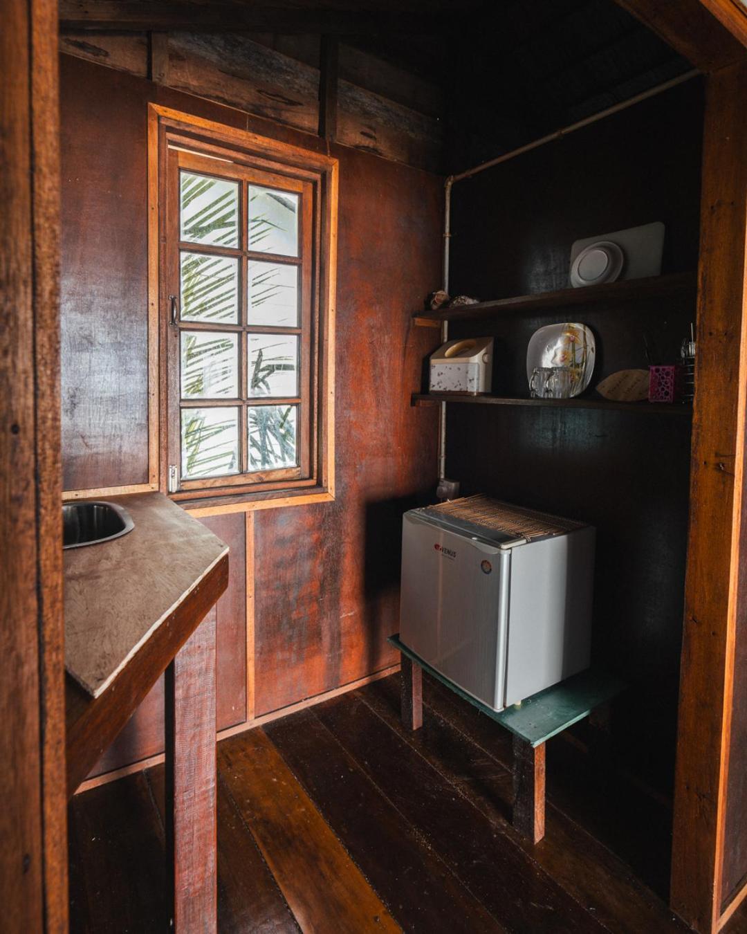 Beachfront Hut Upstairs Astra - Beach Shack Chalet Kampong Juara Exterior photo